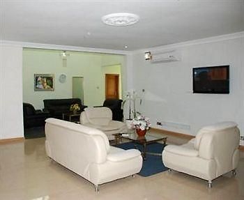 Le Baron Hotel Accra Exterior foto